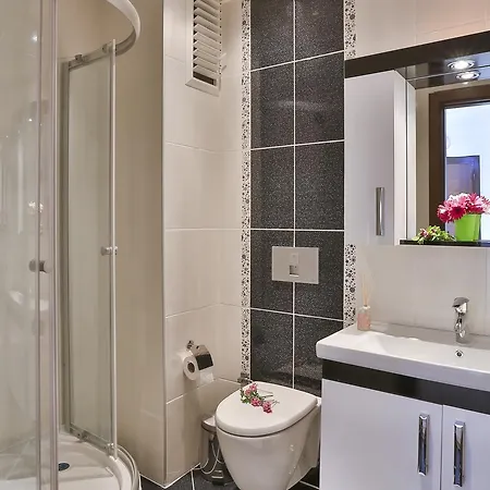 Apartamento Merkezde, Konforlu, 2 Odali Kaş