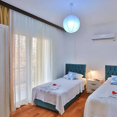 Merkezde, Konforlu, 2 Odali Apartamento