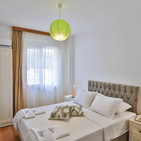 Apartamento Merkezde, Konforlu, 2 Odali Kaş